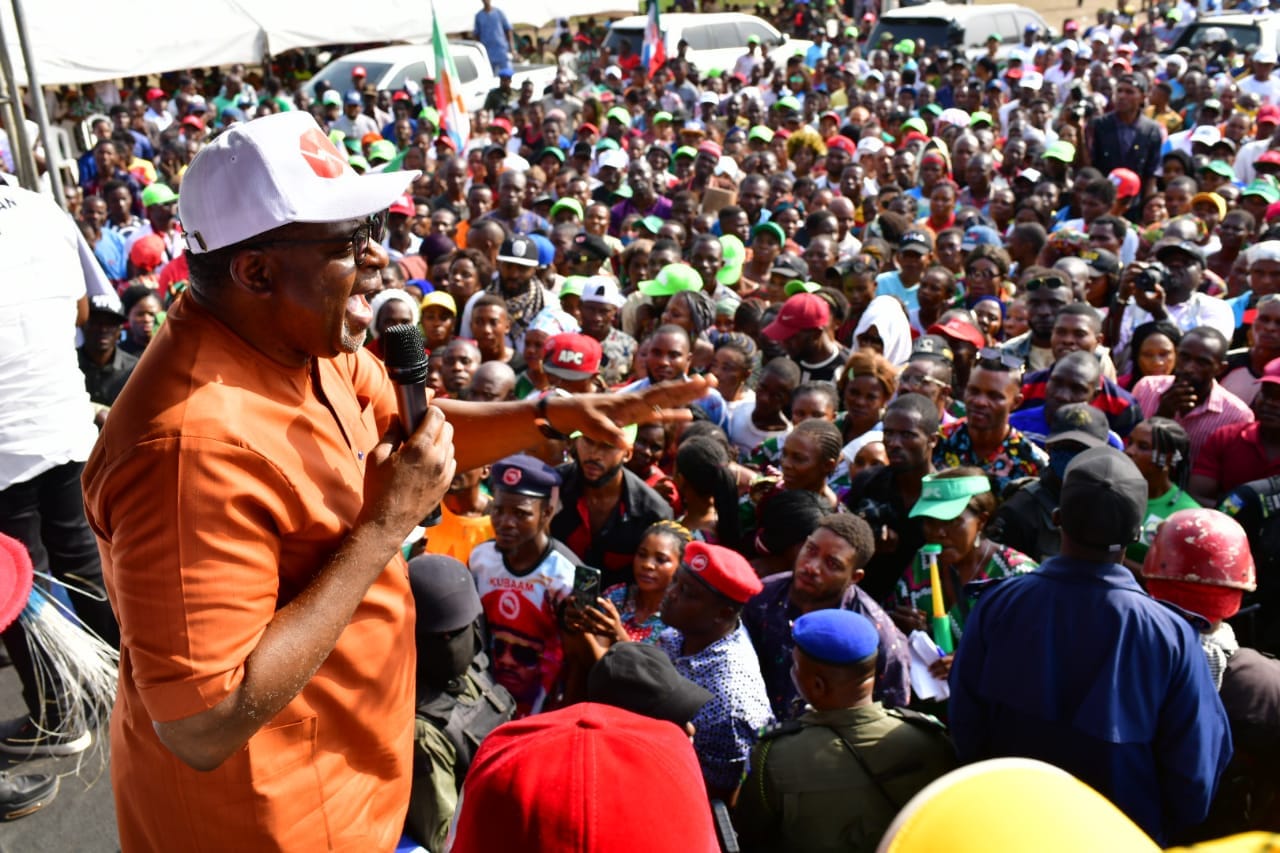 329759510_861129631843801_8687690805623495995_n