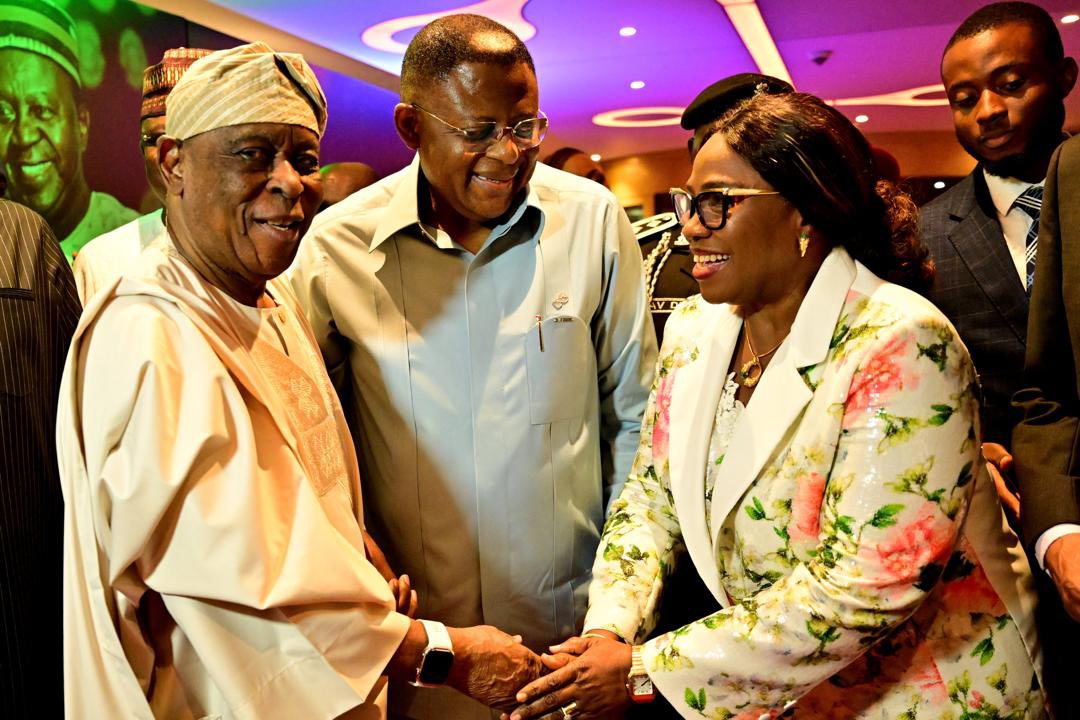 644397583_10165293755554416_2960265134938479548_n